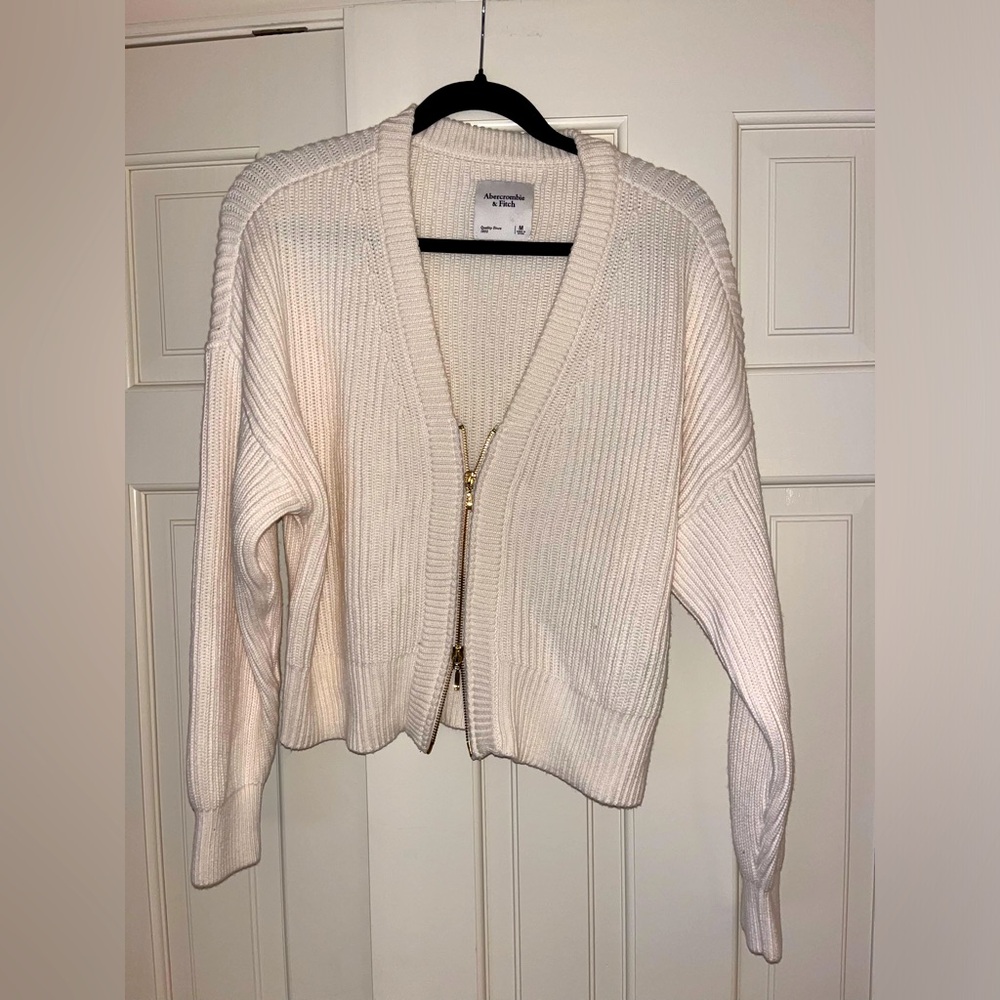 Abercrombie Cream Zip Up Knit Sweater size M